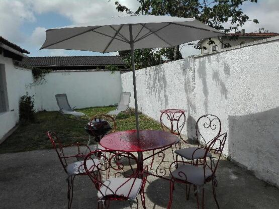 Joli Appartement Renove Avec Jardin Clos La Tremblade Extérieur photo